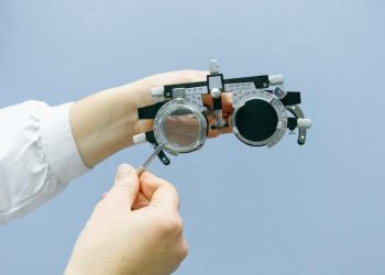 Exploring the Genetic Factors and Evolution of Eye Shapes