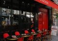 Cultural Contrasts in Dining Etiquette: French vs. Italian Traditions