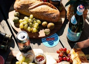 Uncovering Evolutionary Connections: Deciphering the Branches