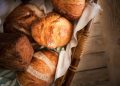 Comparing Sourdough and Yeast Bread: A Look at Artisan Baking Techniques