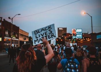 The Cuban Missile Crisis vs. The Korean War: Diplomatic Brinkmanship and Historic Repercussions