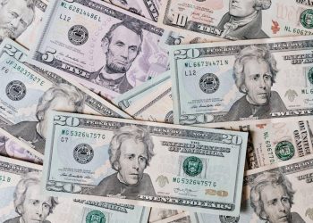 Comparing the American Dream: USA vs. Canada