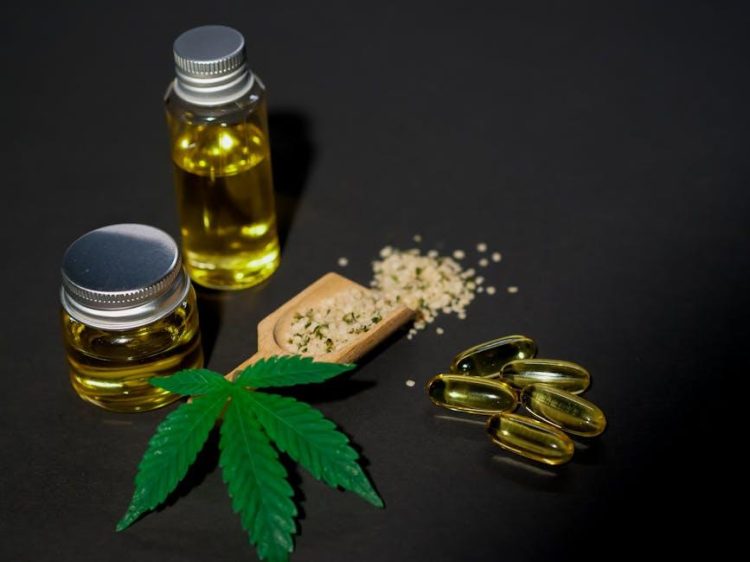 Comparing CBD and THC: Chemical Structures & Effects